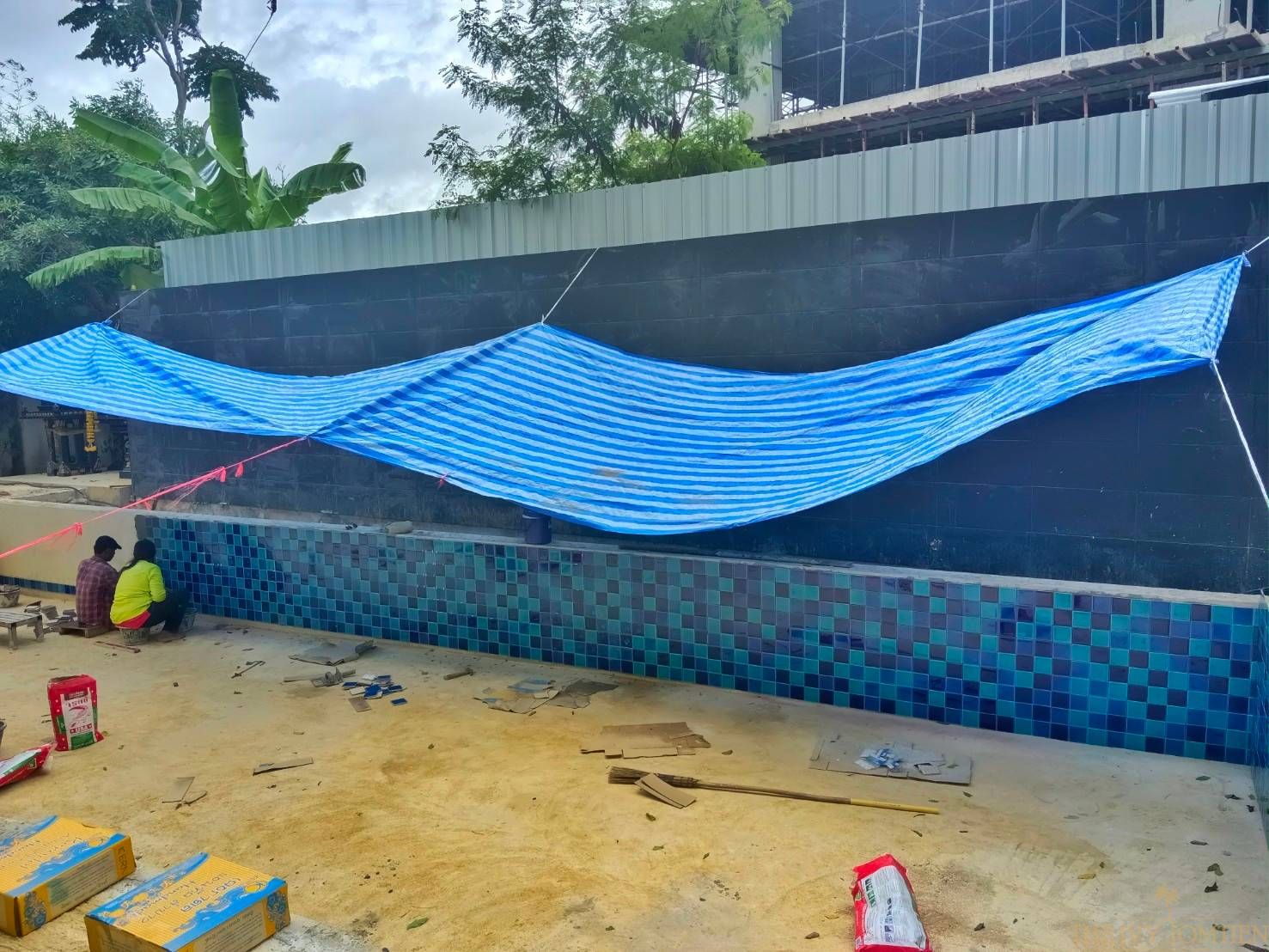 The Ivy Jomtien Beach Pattaya Update Construction  ส่วนงานสระว่ายน้ำ เริ่มปรับพื้นที่โดยรอบ และเตรียมปรับพื้นผิวจร้า  ขอ